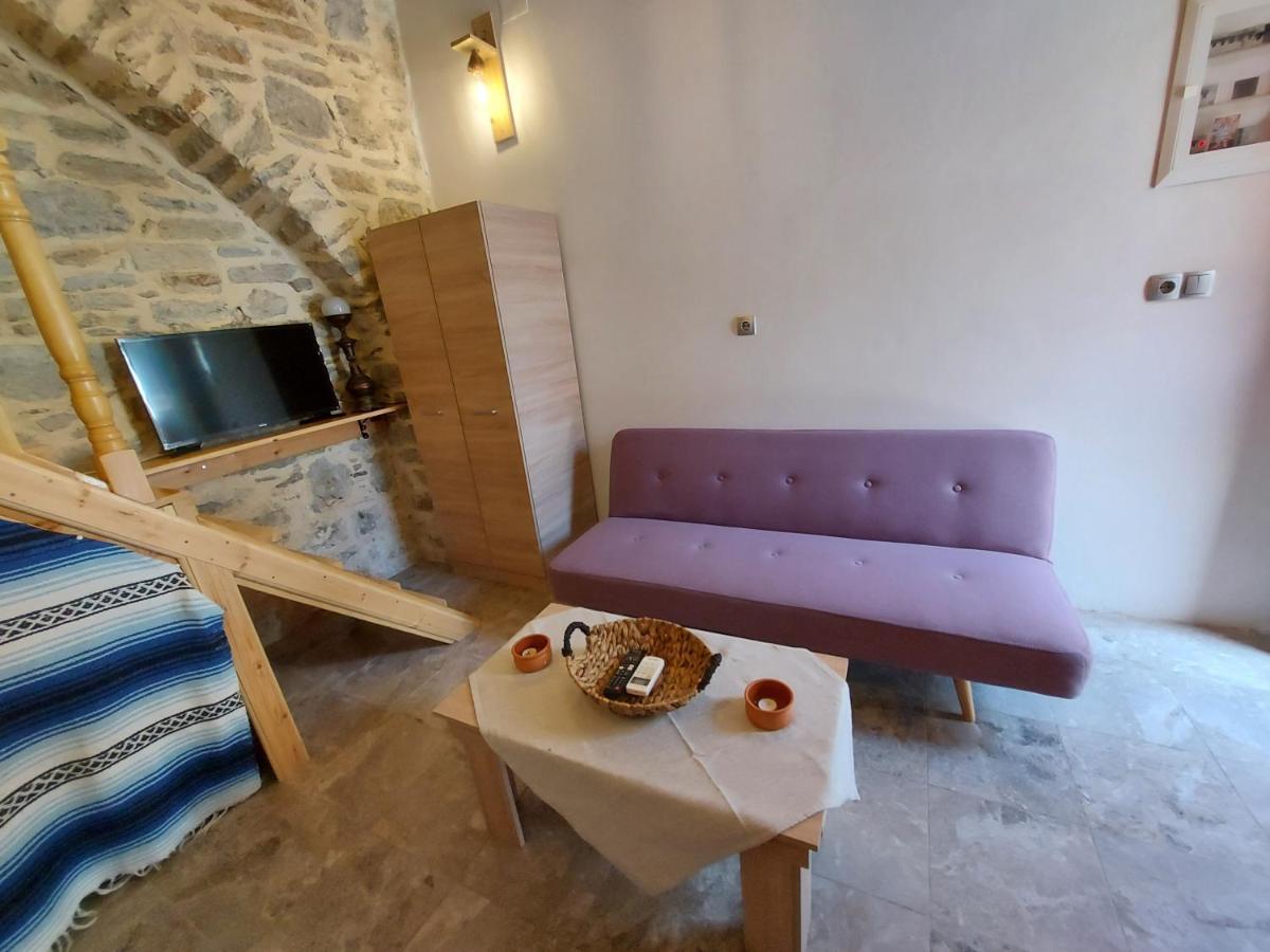 ήλιος πατσακης Apartment *